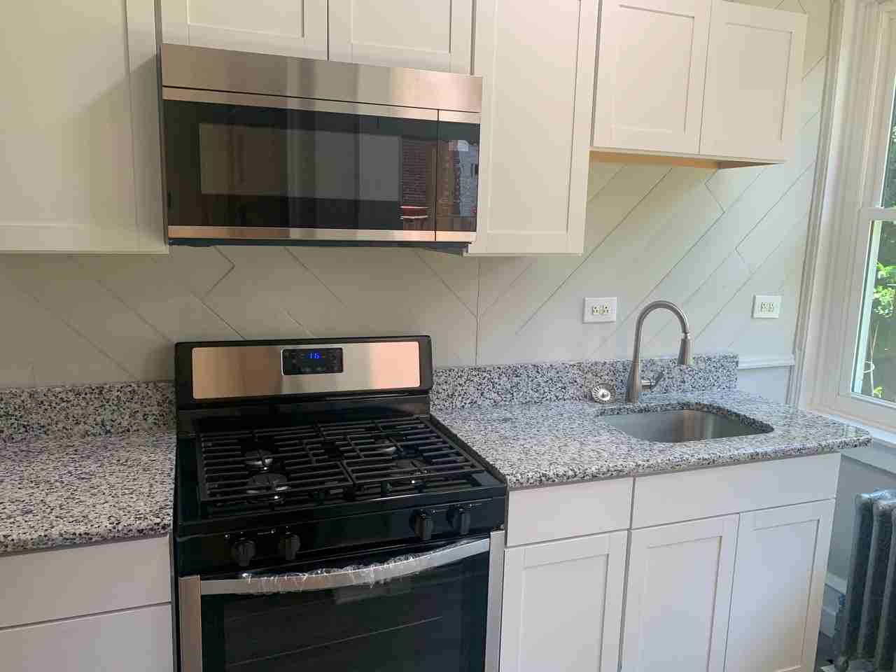 1304 N Clayton St #1 - Photo 4 of 12