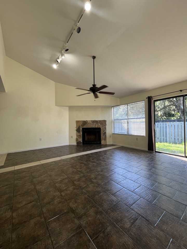 4407 Sw 21st Ln #1 - Photo 6 of 21