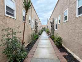 featured image of 842 Alamitos Ave