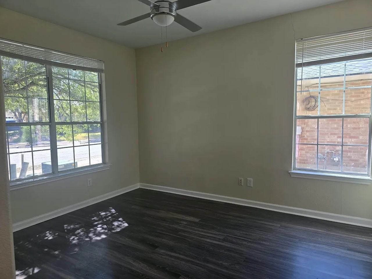4000 White Water Way - Photo 4 of 17