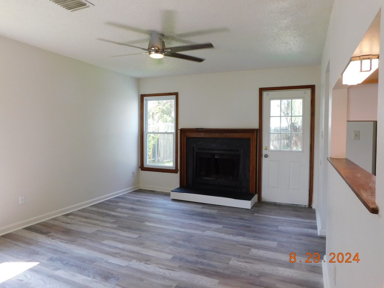 1461 Thamesford Dr #1 - Photo 7 of 15