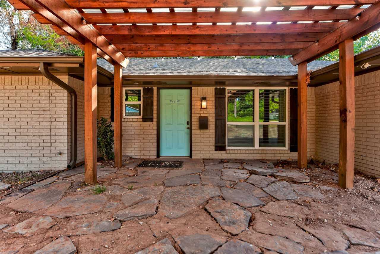 903 S Berry Rd #1 - Photo 4 of 41
