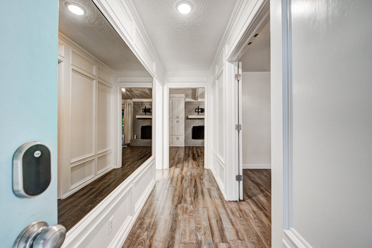903 S Berry Rd #1 - Photo 5 of 41