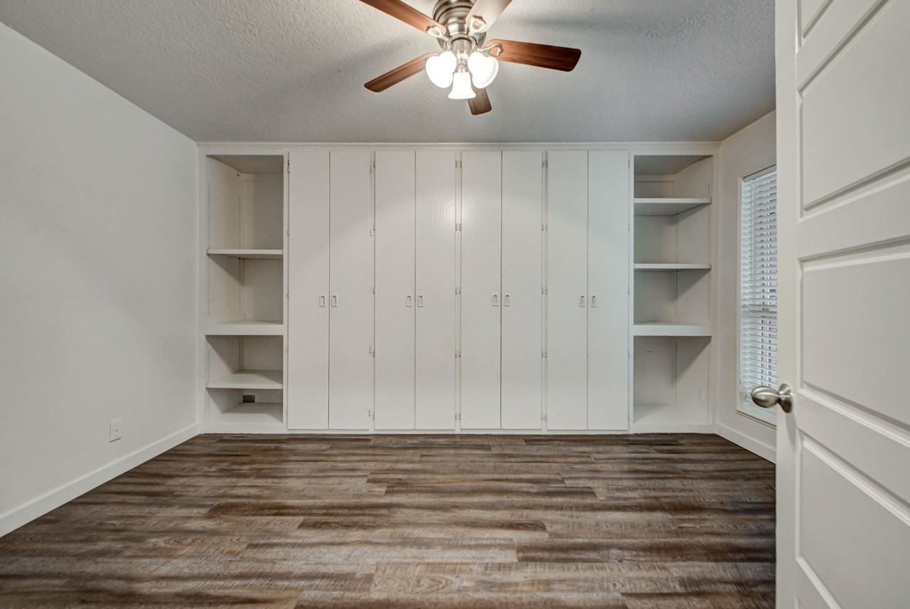 903 S Berry Rd #1 - Photo 7 of 41