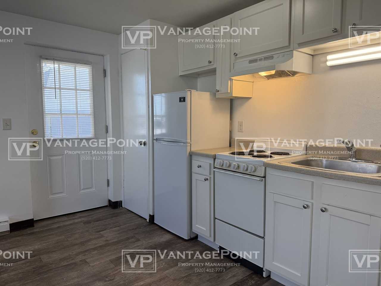 1914 Division St #12 - Photo 5 of 14