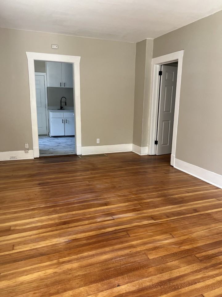 720 Custer St #1 - Photo 4 of 11