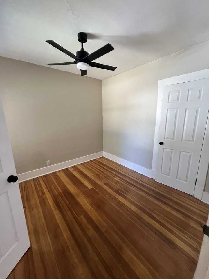 720 Custer St #1 - Photo 7 of 11