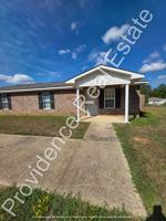 featured image of 164 Greene Ln #164