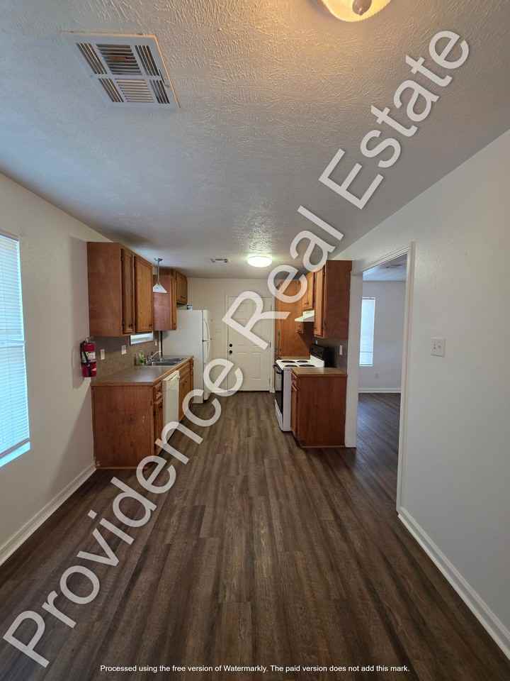 164 Greene Ln #164 - Photo 4 of 7