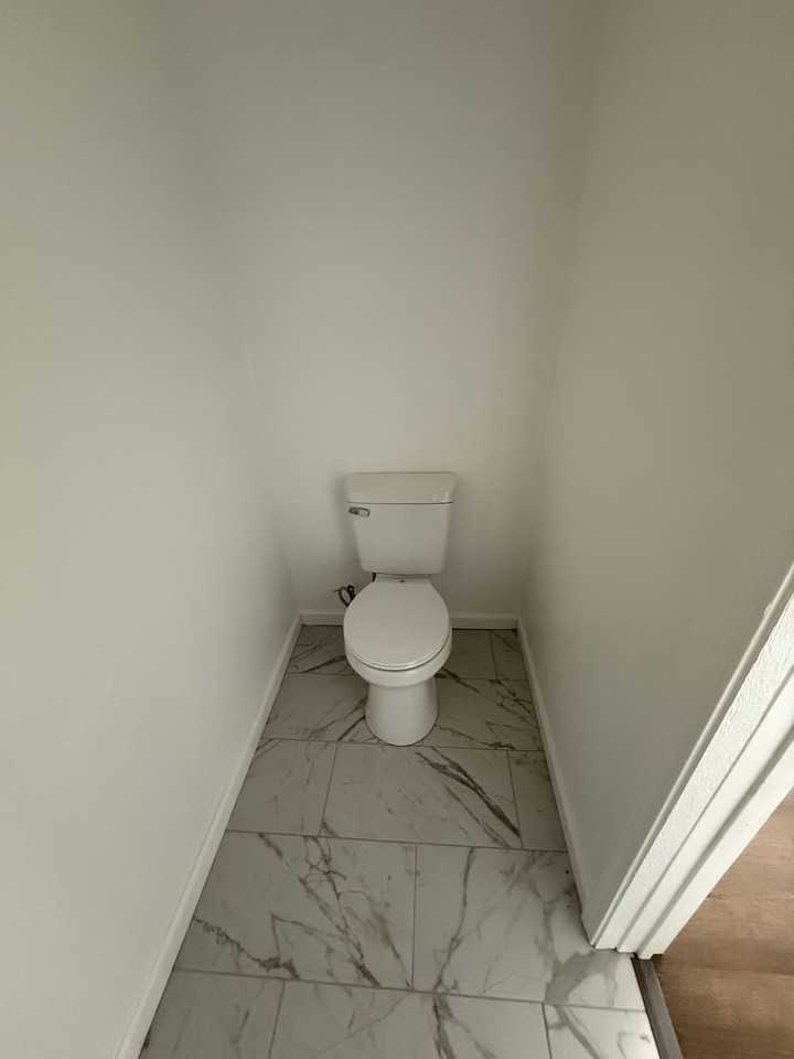 1820 W Idaho Ave #1 - Photo 7 of 28