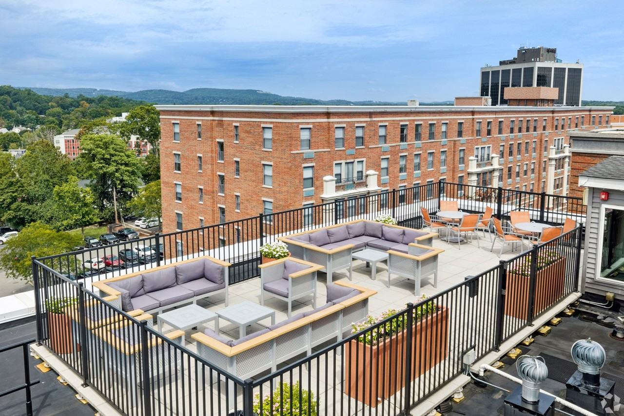 The Monroe Morristown - Photo 6 of 37