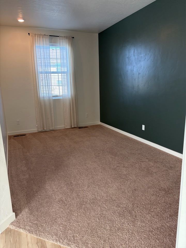 717 W Lyra St #717 - Photo 4 of 17