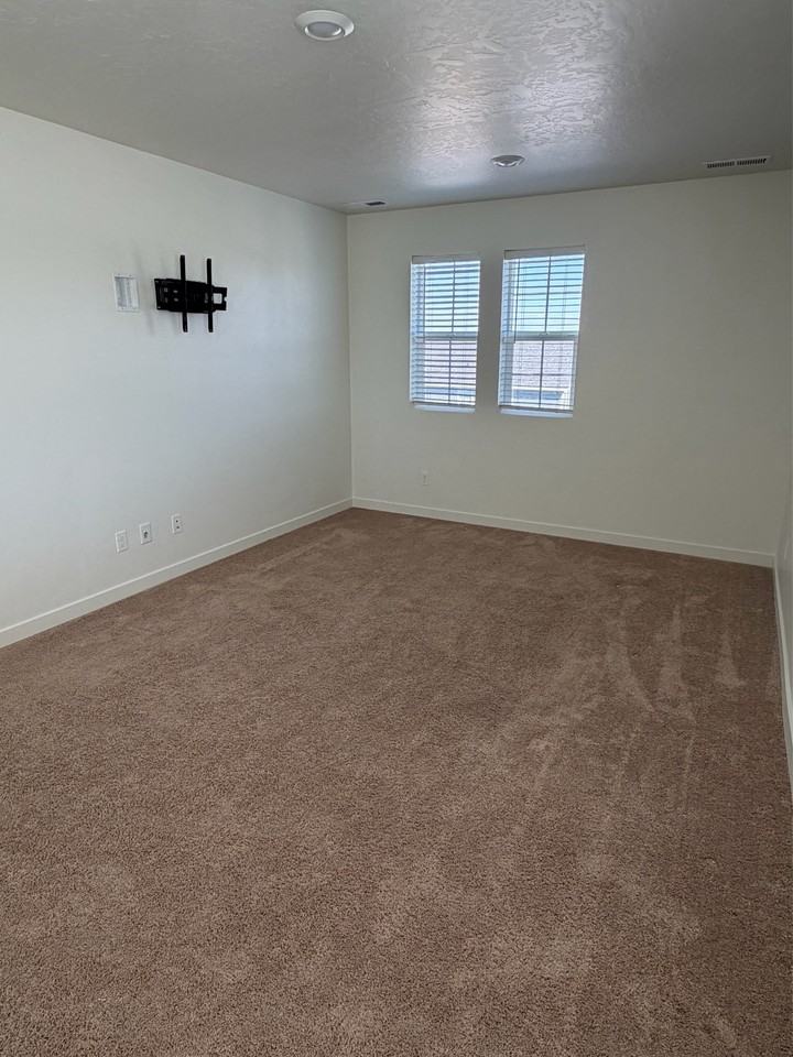717 W Lyra St #717 - Photo 5 of 17