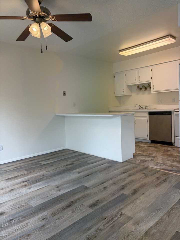 1512 Shield St #1 - Photo 3 of 11