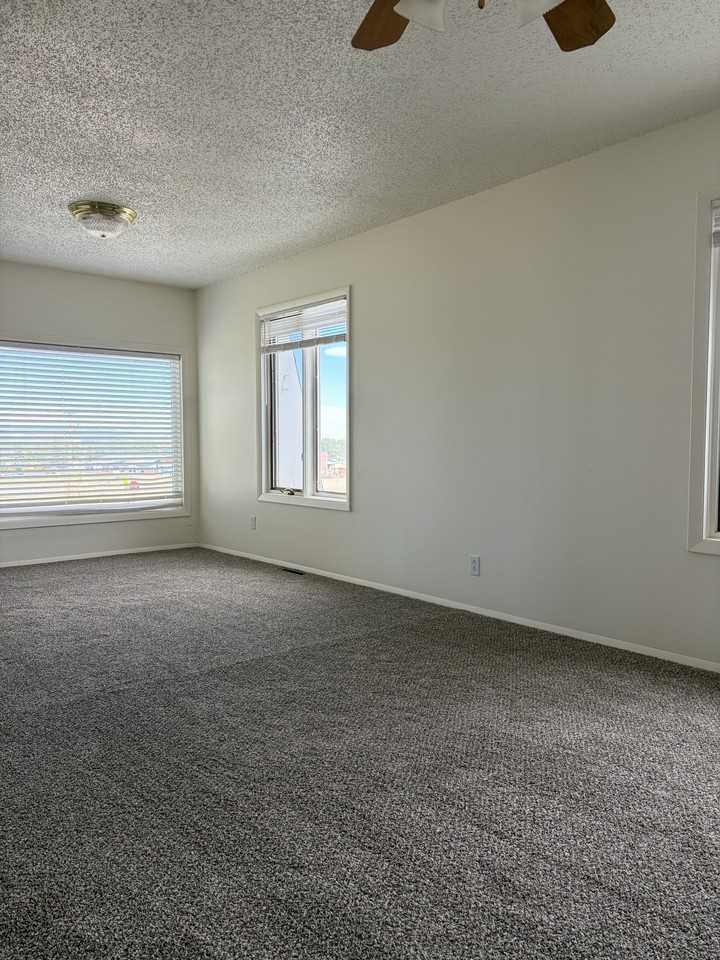 1512 Shield St #1 - Photo 6 of 11