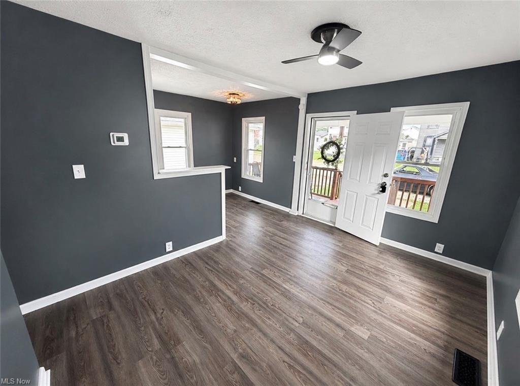 2127 Hoge Ave #1 - Photo 3 of 10