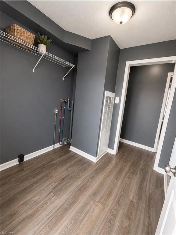 2127 Hoge Ave #1 - Photo 5 of 10