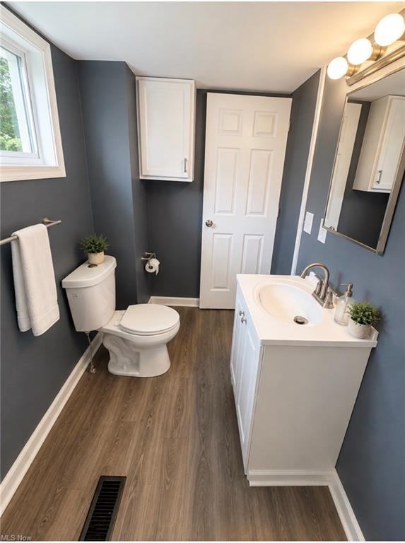 2127 Hoge Ave #1 - Photo 6 of 10