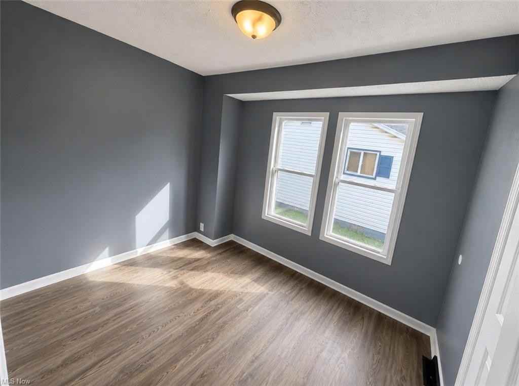 2127 Hoge Ave #1 - Photo 7 of 10