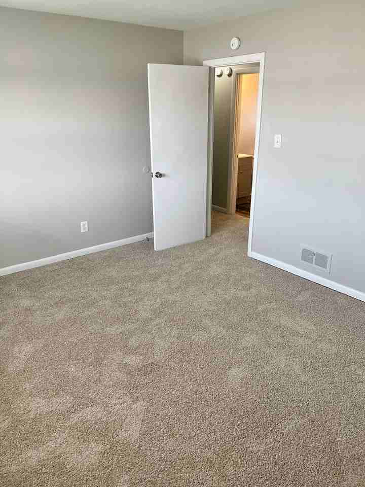 3100 3100 Summit Avenue - 3102 B - Photo 5 of 5