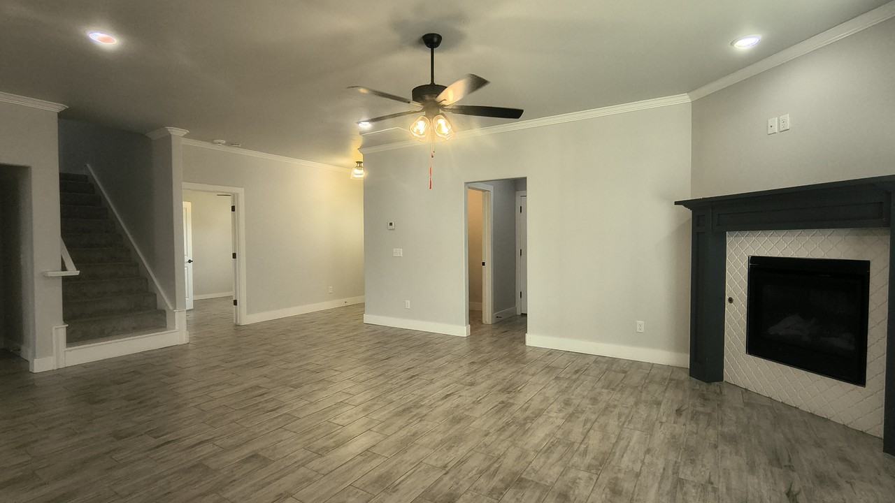 17753 Walnut Creek Rd #1 - Photo 6 of 44