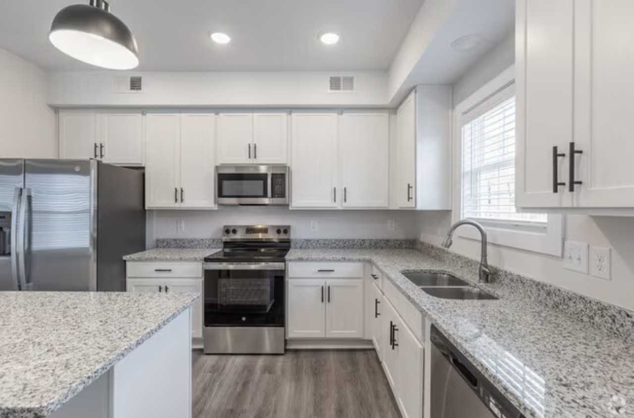 120B Aviator Cir #120B - Photo 2 of 10