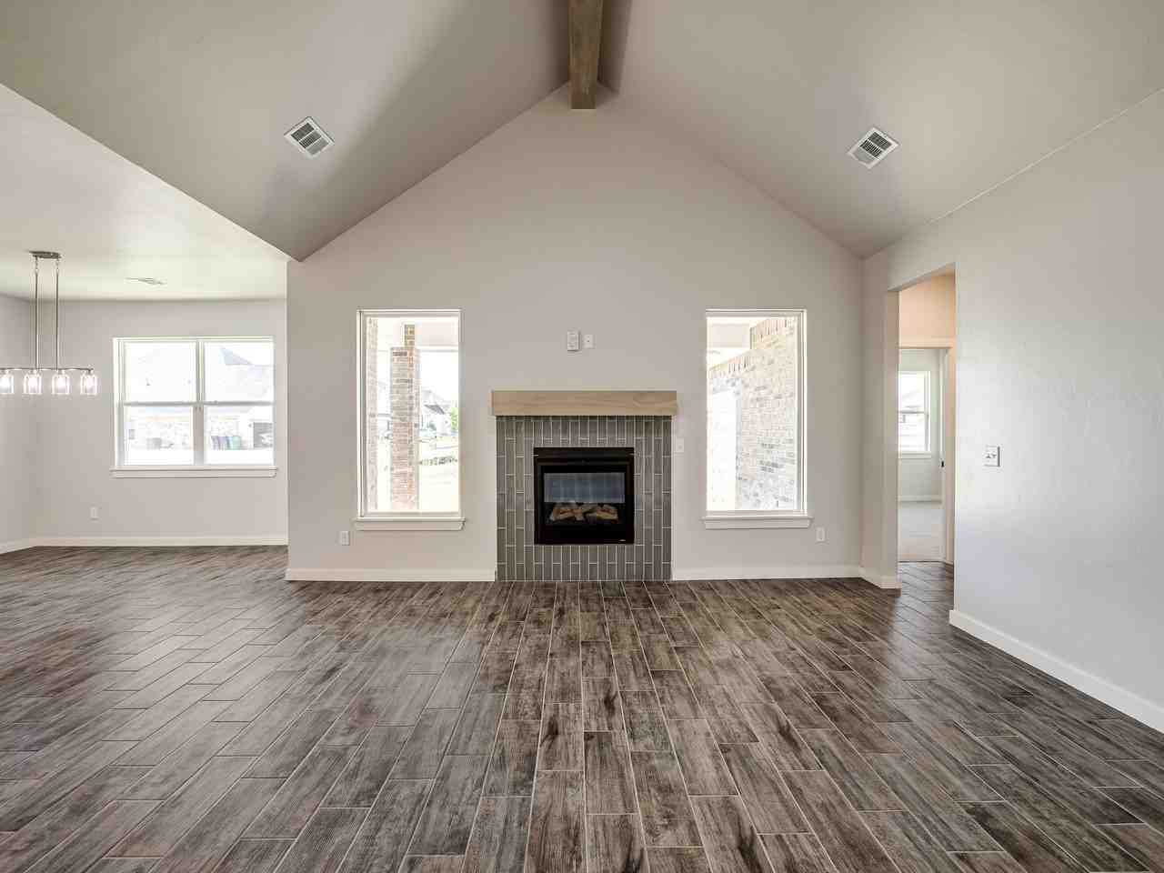 12900 143rd St #1 - Photo 5 of 46