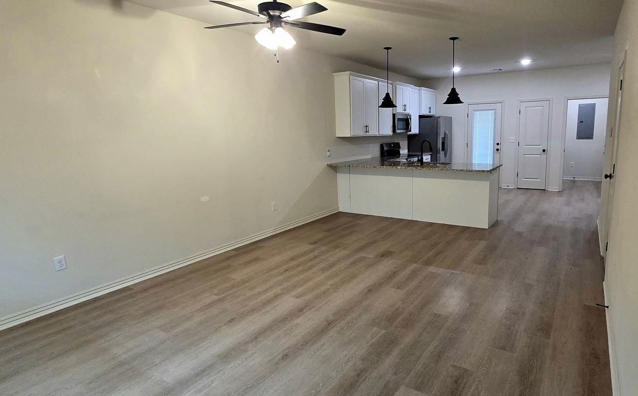 Brookstone Place - Photo 2 of 14