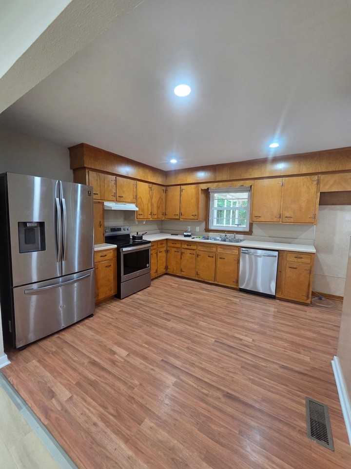 808 Sunny Ln #1 - Photo 3 of 8