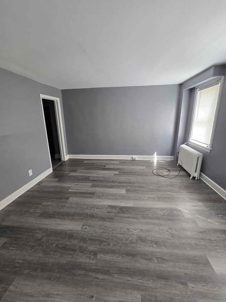3414 W 10th St #1 - Photo 4 of 16
