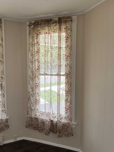 302 S Main St #2 - Photo 4 of 10