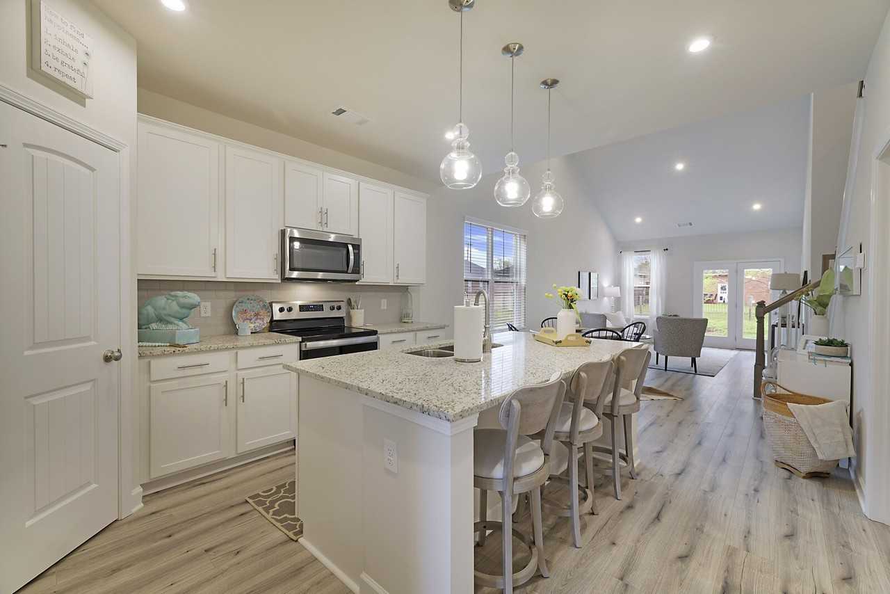546 Becks Pl #1 - Photo 5 of 35