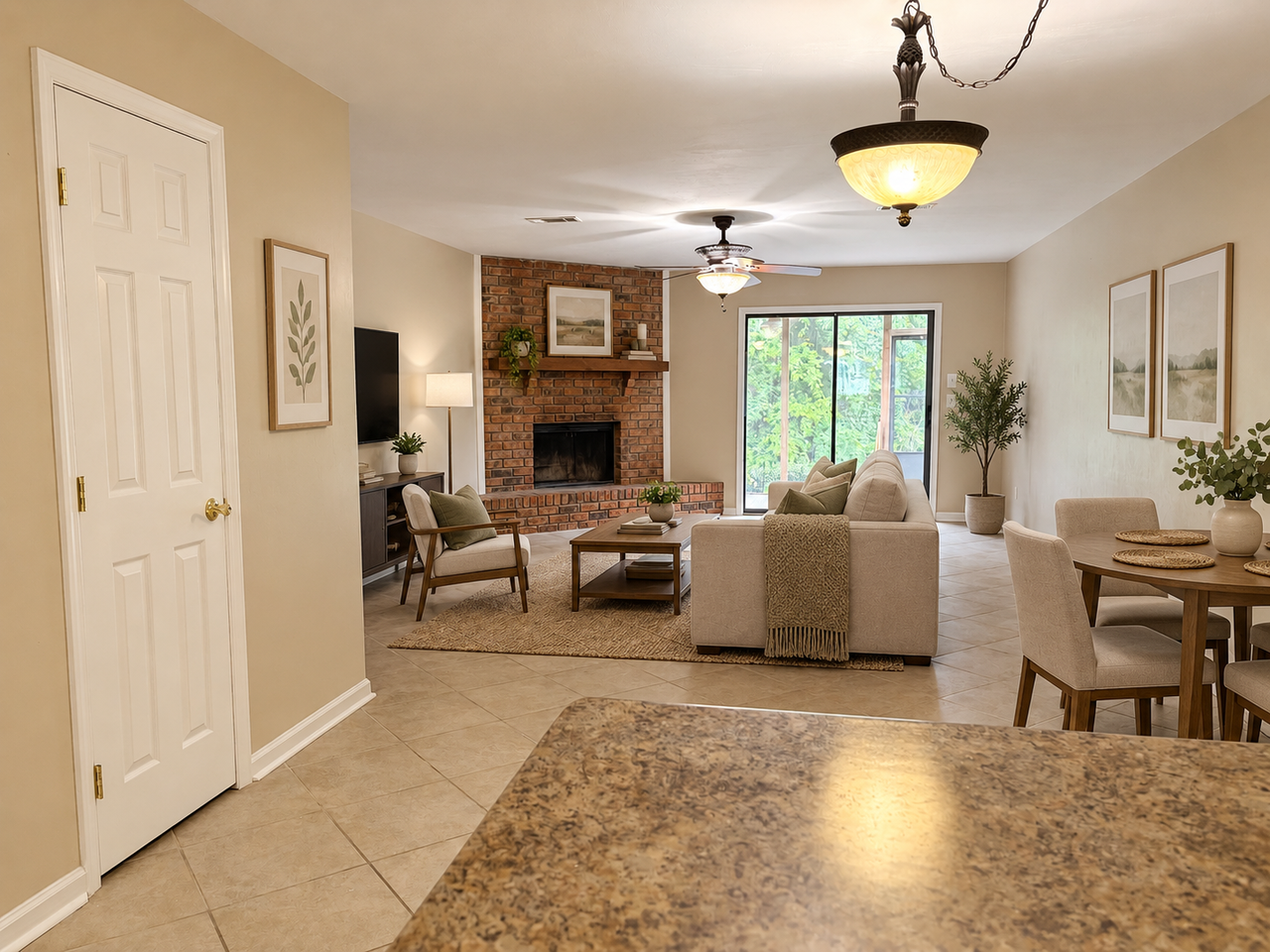 3207 Shamrock Street EastApt 18 #18 - Photo 2 of 11