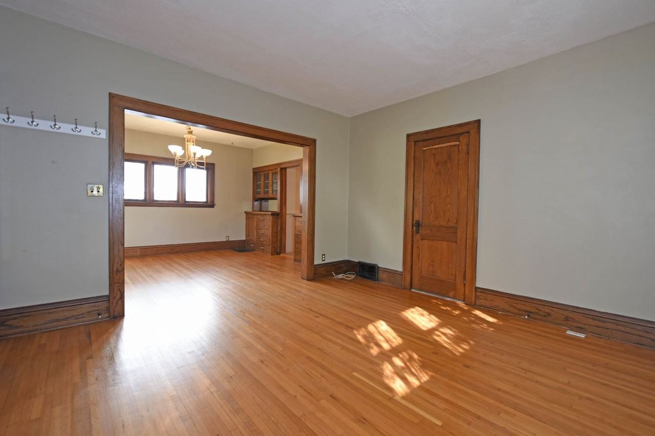 130 W 44th St - Photo 5 of 23
