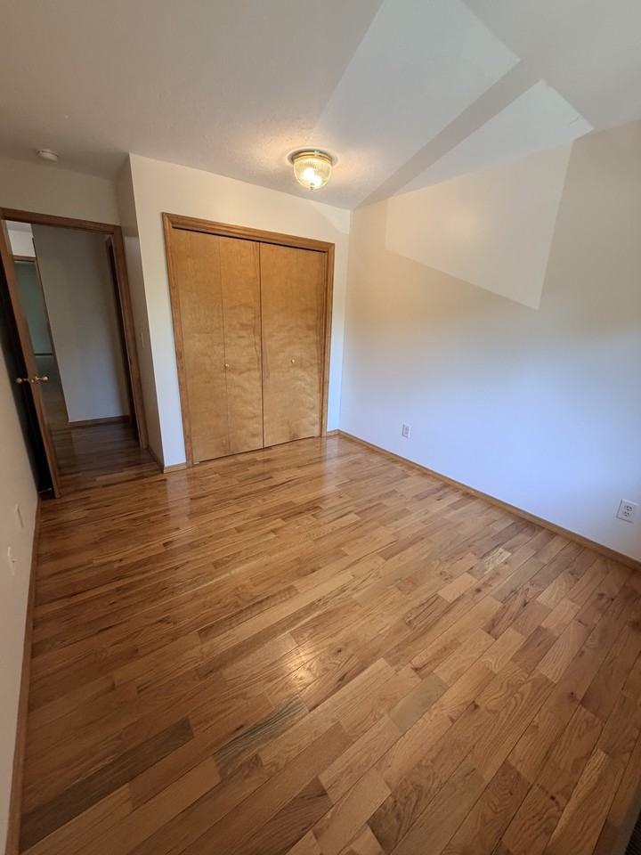 705 S 15th Ave #1 - Photo 6 of 15