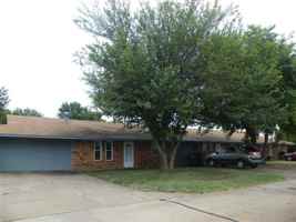 featured image of 325 Dustin Dr #C