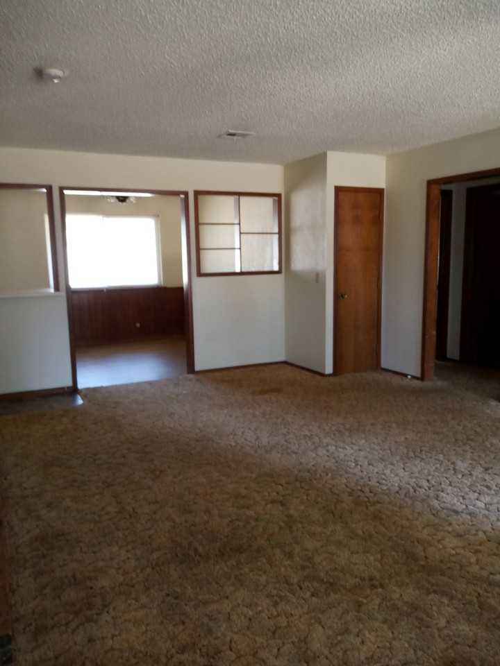 325 Dustin Dr #C - Photo 4 of 17