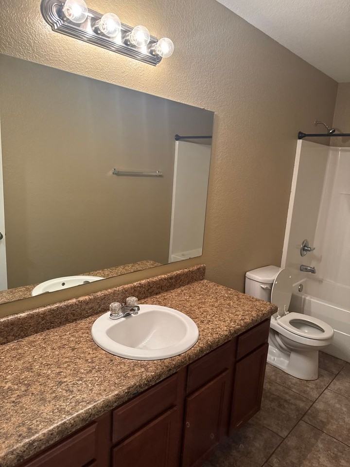 Clinic Lane 1307 - Photo 7 of 26