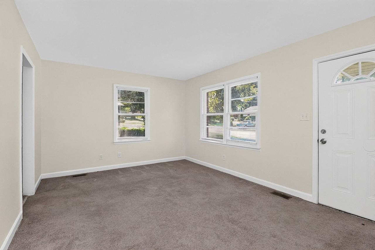 3942 Tillman Rd - Photo 2 of 16