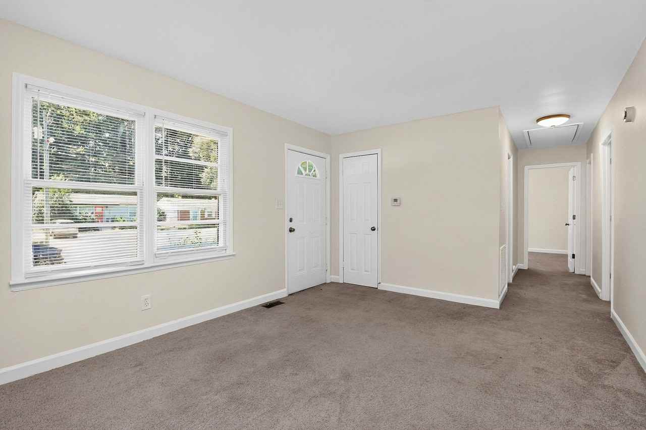 3942 Tillman Rd - Photo 3 of 16