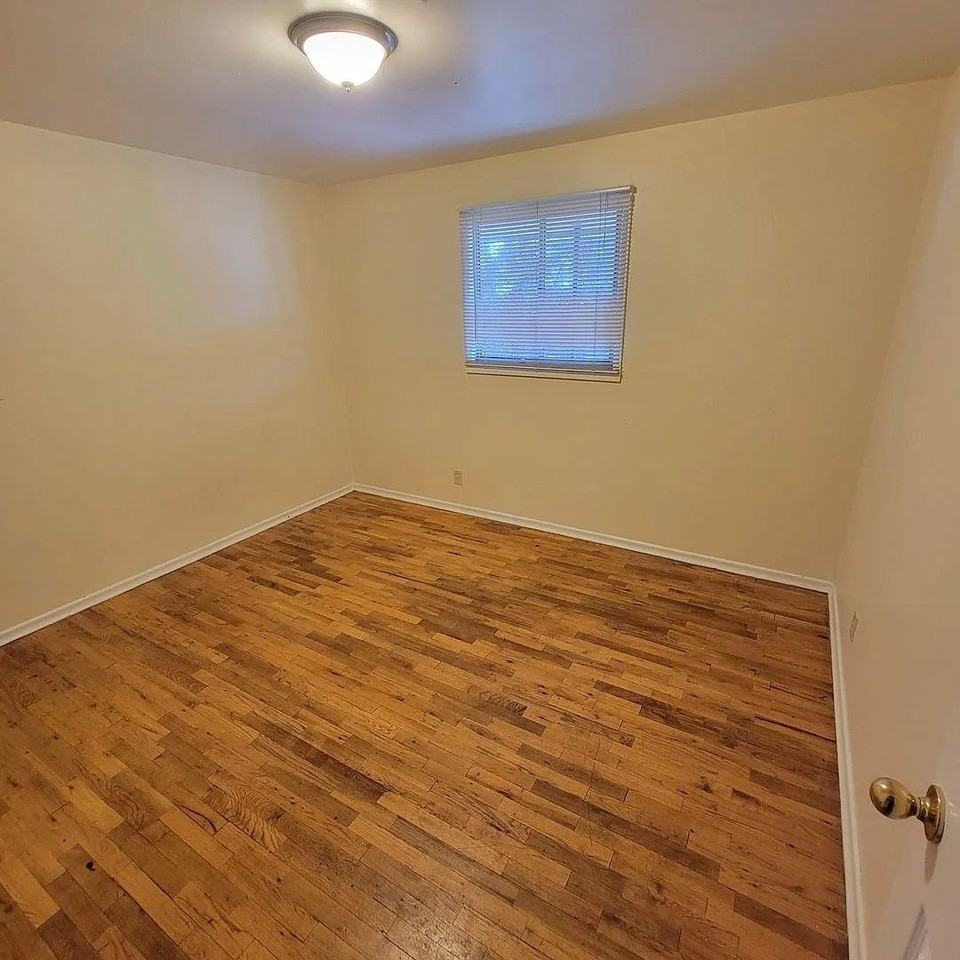 1627 West 7th - Photo 7 of 20