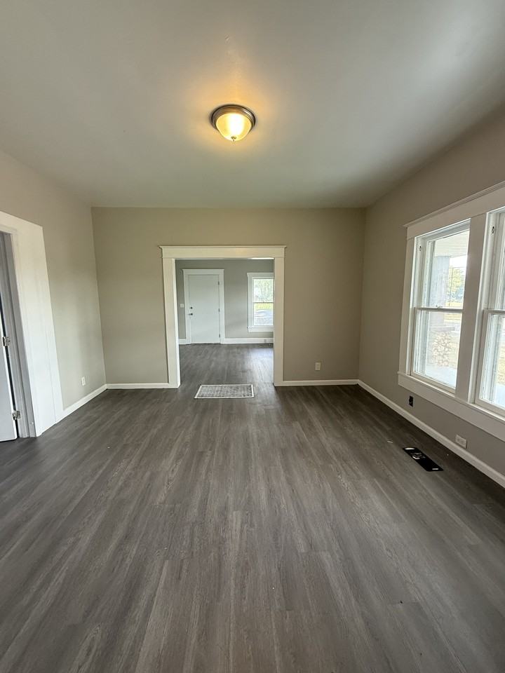 1609 48th Street Ensley #1 - Photo 3 of 10