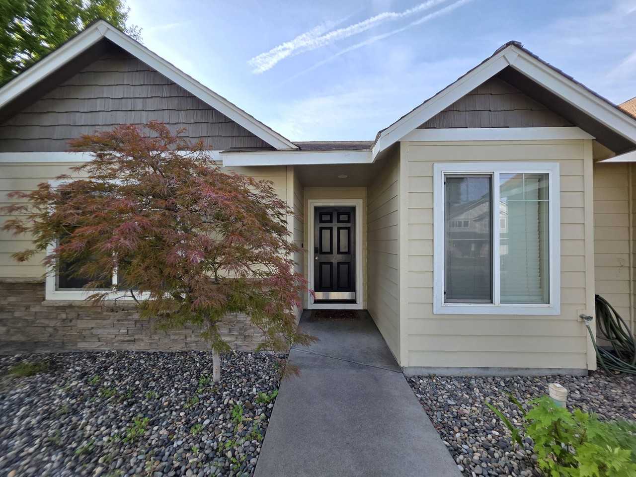 1511 W 40th Pl #1 - Photo 2 of 33