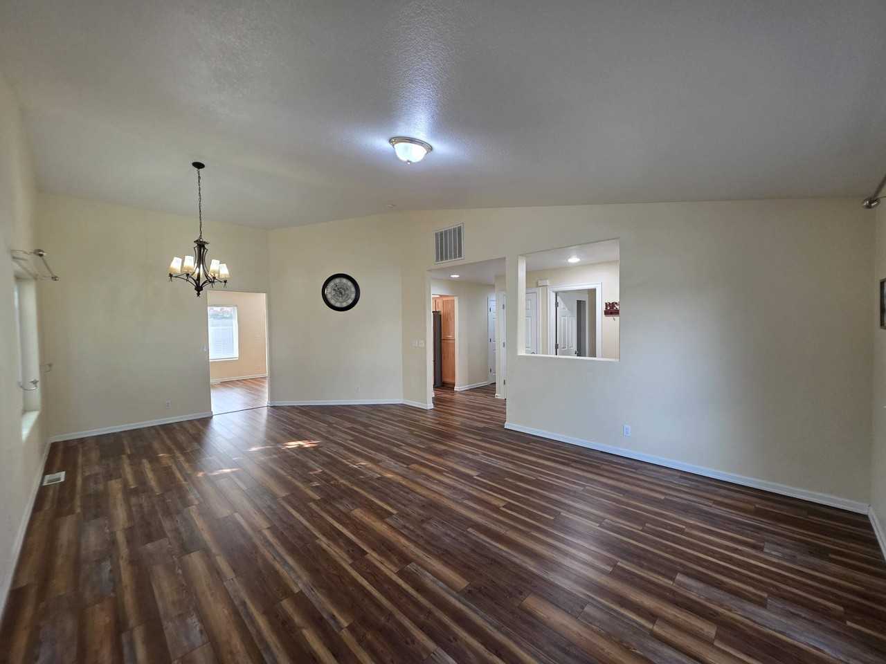 1511 W 40th Pl #1 - Photo 6 of 33