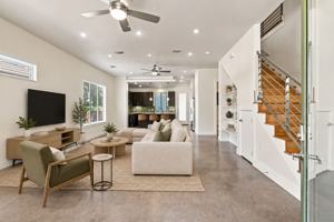 featured image of 603 W 30th St
