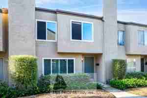 featured image of 10793 Onyx Ct
