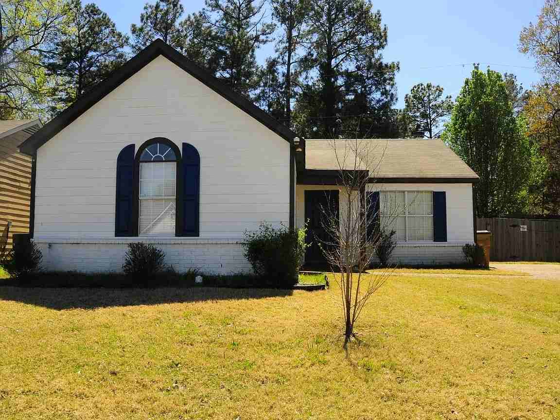 6899 Lagrange Cir S #1 - Photo 2 of 7