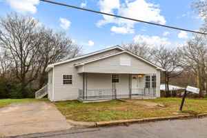 featured image of 5722 Terrace Ave #1