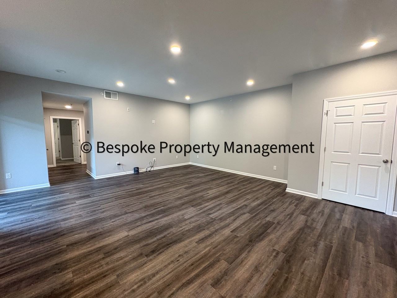 21 GreenTree Drive - 3-C #3C - Photo 4 of 15
