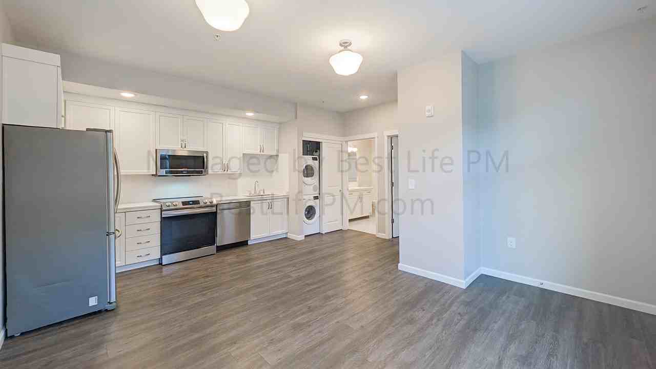 7122 North Greenwich AvenueUnit 5 #5 - Photo 5 of 17